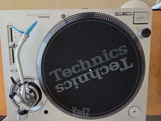 פטיפון - Technics SL-1200MK7