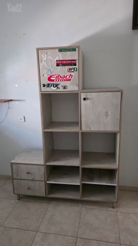 כוננית למסירה