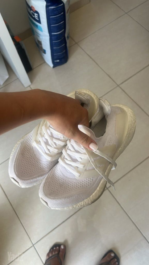 נעליי ultra boost