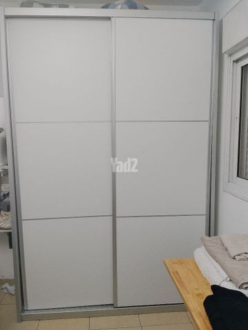 ארון בגדים
