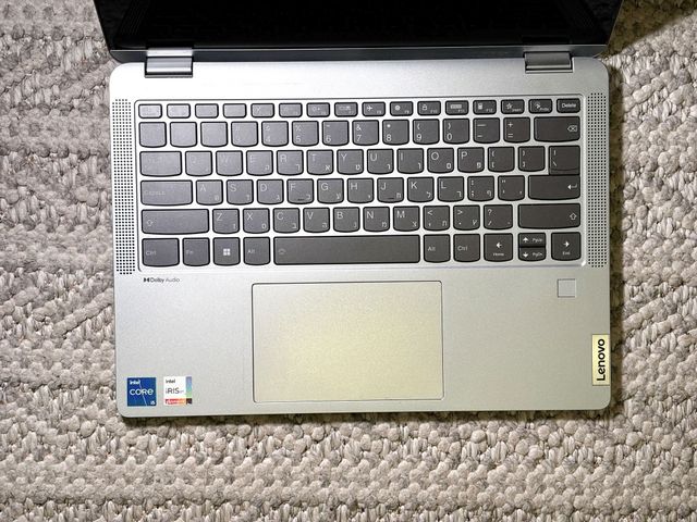 Lenovo IdeaPad Flex 5 (14IAU7)