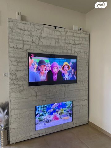 קיר TV