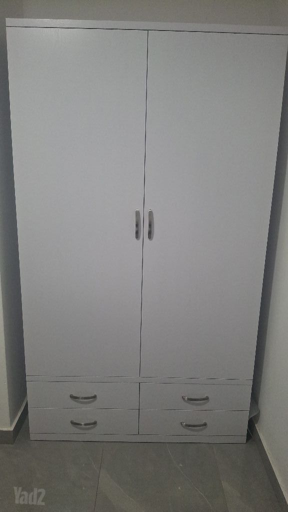 ארון בגדים