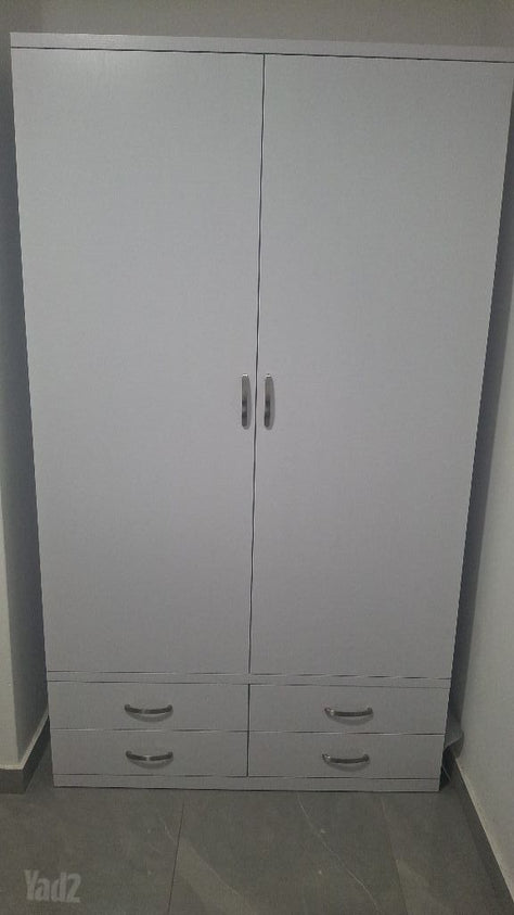 ארון בגדים