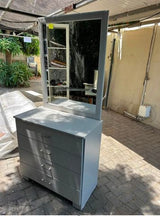 למכירה תכולה,