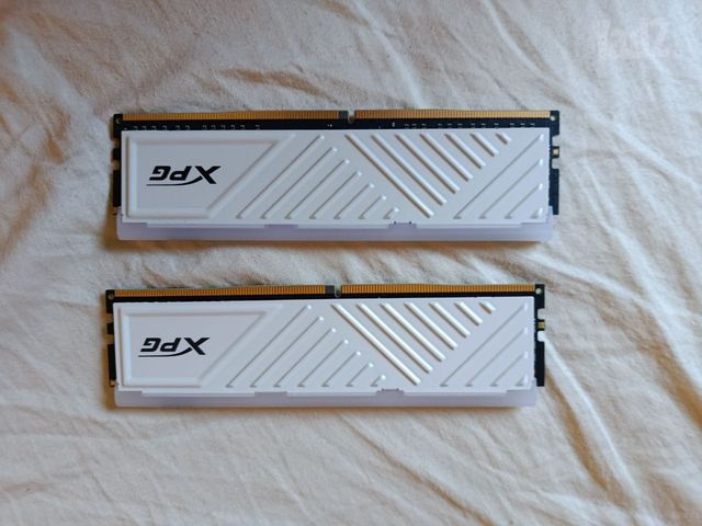 DDR4 16GB (2x8GB)