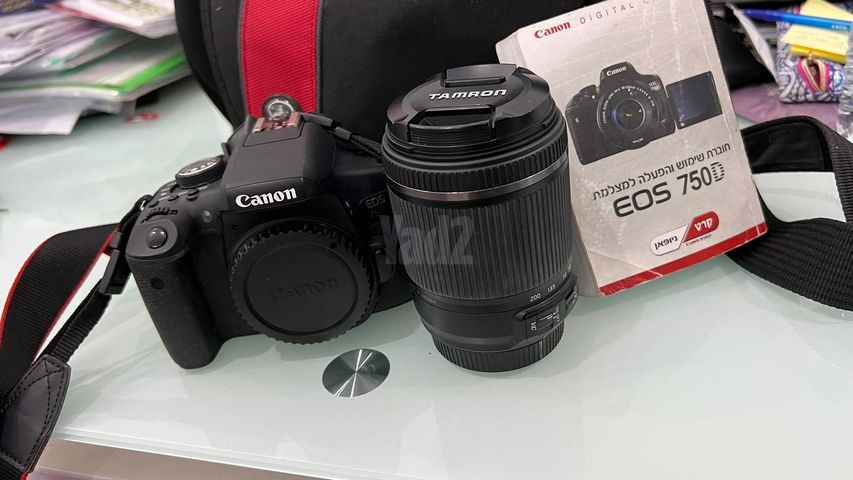 מצלמת Canon  EOS 750+ עדשה