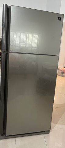 מקרר דגם Sharp SJ-5778-SL