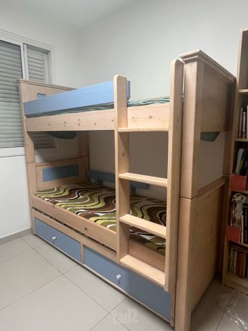 מיטת קומתיים