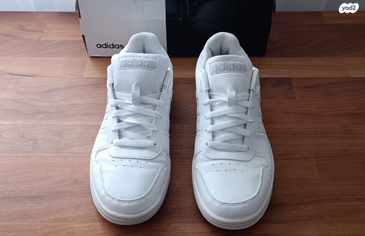 נעלי adidas