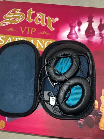 אוזניות Bose QuietComfort (QC)