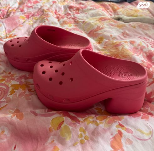 קרוקס siren clog