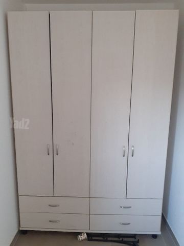 ארון בגדים