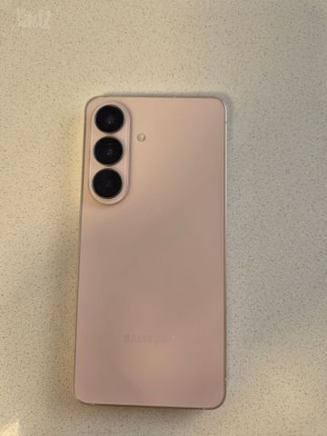 גלאקסי s26