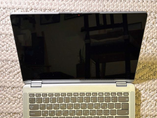 Lenovo IdeaPad Flex 5 (14IAU7)