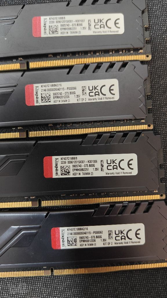 זיכרון מחשב DDR4 32 g