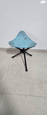 כיסא קטן מתקפל נכנס לתיק
