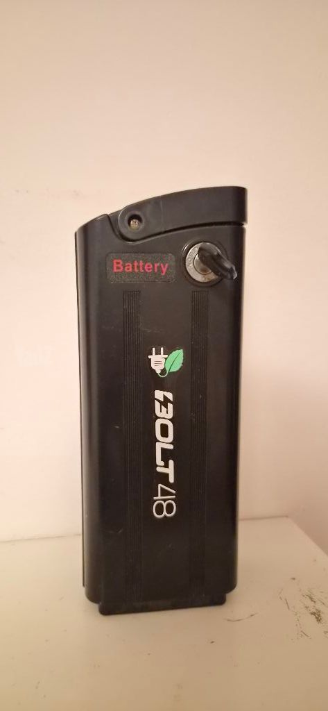 סוללה 48V 10A