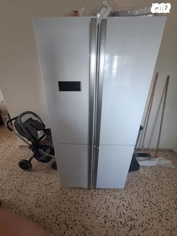 מקרר ענק בלומברג פיקס