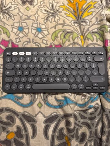 ‎מקלדת Logitech K380s