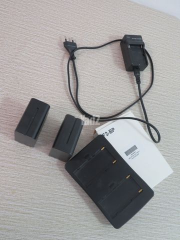 סוללות לGodox 1000 Led Light
