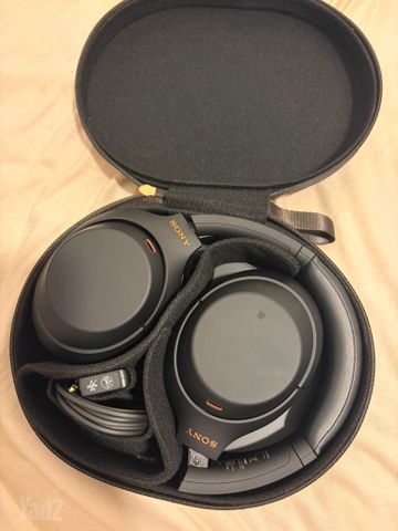 Sony WH-1000XM4