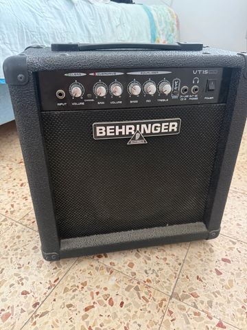 מגבר Behringer VC15CD לגיטרה