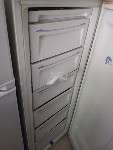 מקפיא ביתי עומד