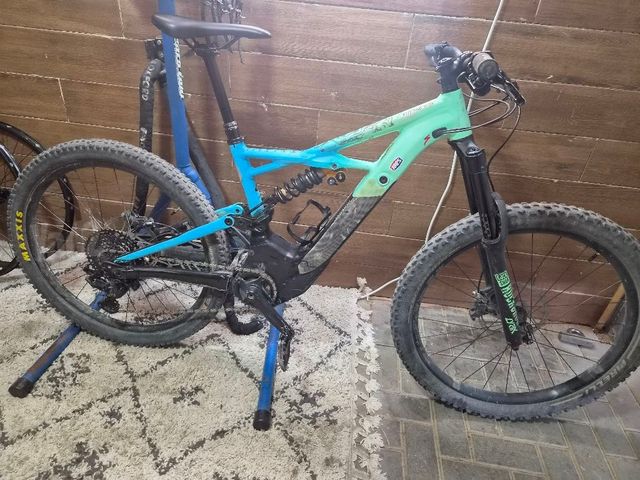 Specialized kenevo expert M