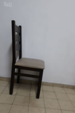 כיסאות