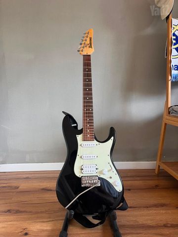 חשמלית Ibanez stratocaster