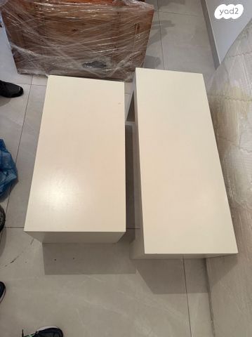 2  שולחנות קפה