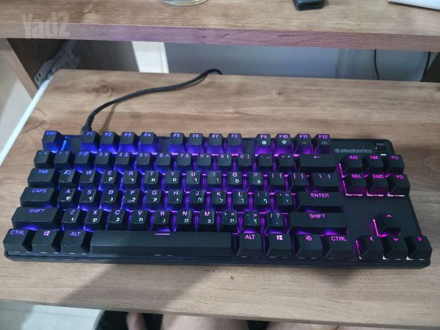 מקלדת Apex 9