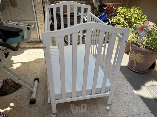 מיטת תינוק