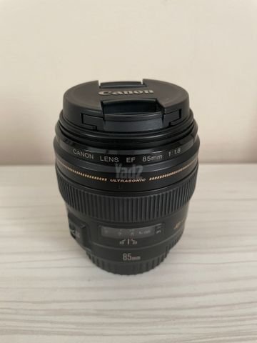 Canon EF 85 mm F1.8 USM
