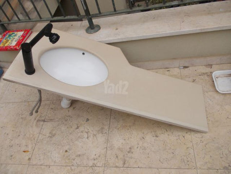 כיור עם שיש