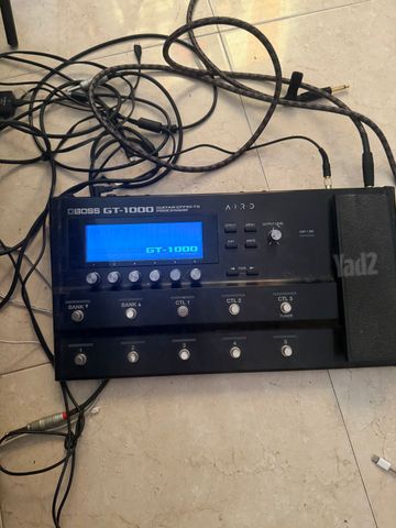 Boss GT1000