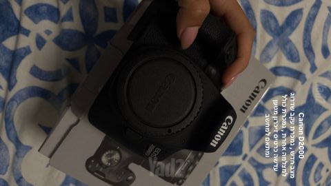 Canon D200