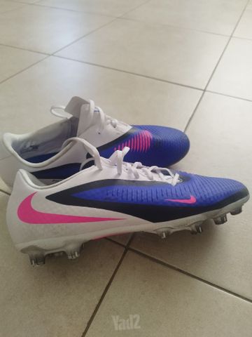 נעלי כדורגל nike phantom