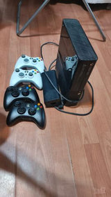 Xbox 360 slim +4 שלטים