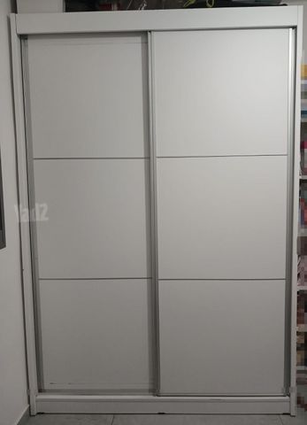 ארון הזזה