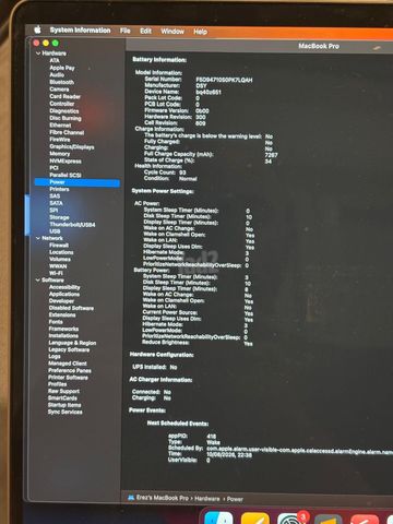 Apple MacBook Pro + מטען