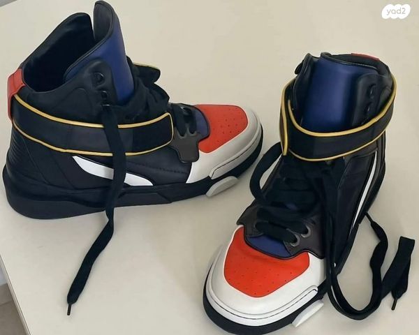 נעלים לגבר givenchy