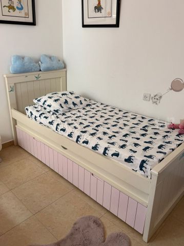 2 מטות ילדים כלל מזרונים