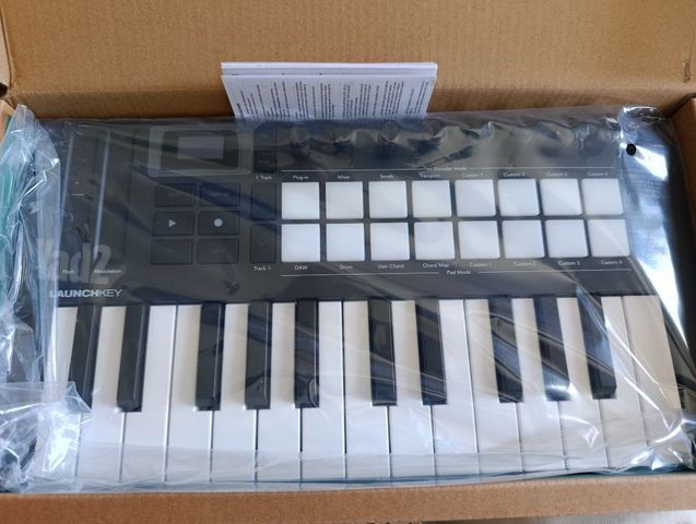 מקלדת שליטה novation