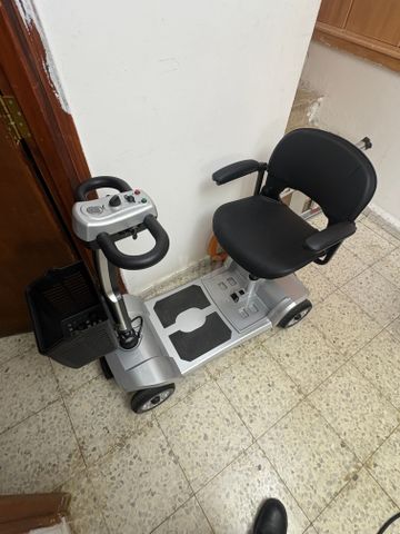 ‏קולנועית
