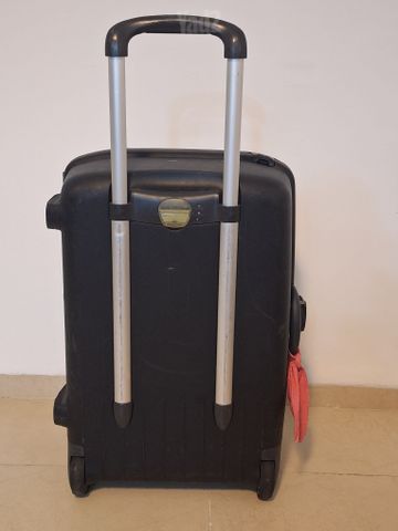 מזוודה קשיחה מבית Samsonite