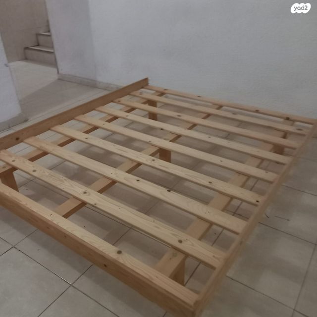 בסיס מיטה