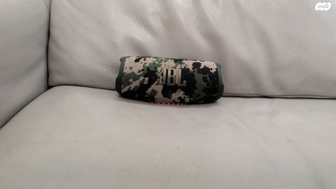 ‏רמקול JBL Charge 5