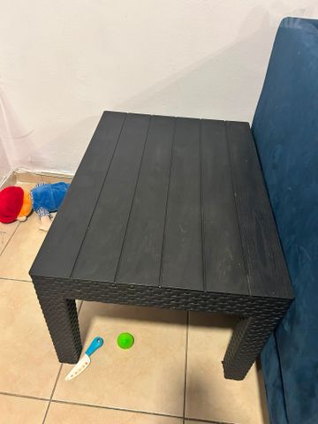 שולחן למרפסת